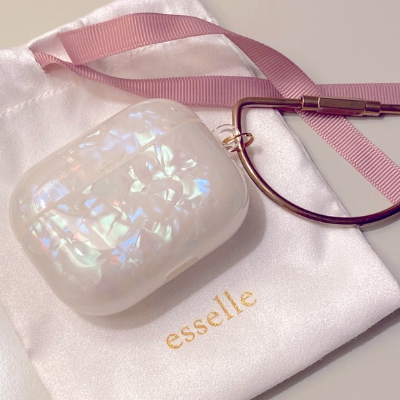 Esselle | Pearly Tortoise AirPods Pro Case - Picture 3 of 4